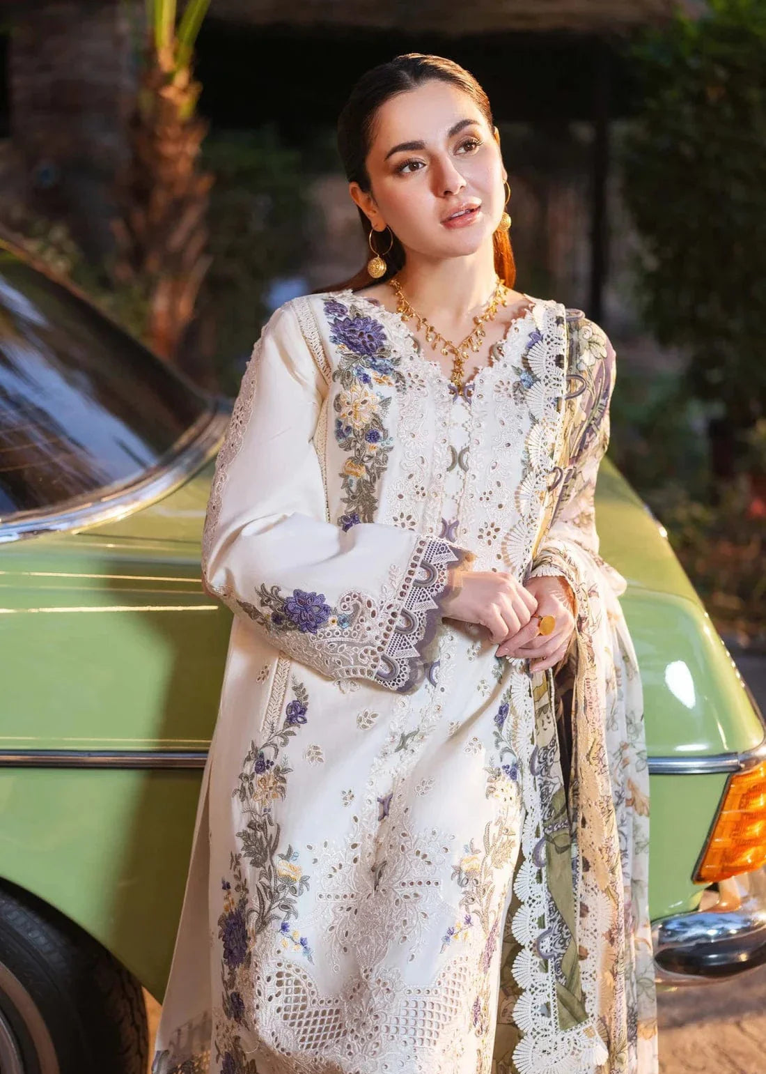 Qalamkar 3Pc Embroidered Lawn Suit With Khaadi Slub Dupatta