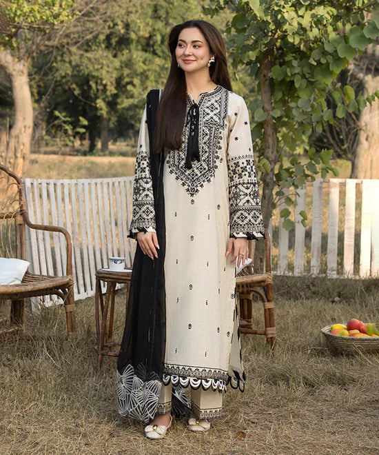 Zara Shahjahan 3Pc Embroidered Lawn Suit With Embroidered Crinkle Dupatta