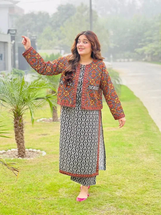 Baroque 3Pc Digital Printed Synthetic Bana Dora Lawn Suit With Digital Printed Voil Dupatta