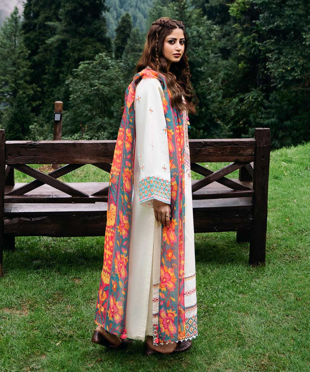 Sapphire 3Pc Embroidered Lawn Suit With Digital Printed Voil Dupatta