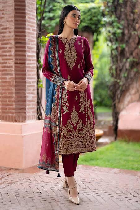 Jazmin 3Pc Embroidered Lawn Suit With Digital Printed Voil Dupatta